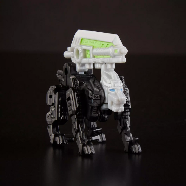 Transformers War for Cybertron: Siege Deluxe Class Autobot Greenlight & Dazzlestrike