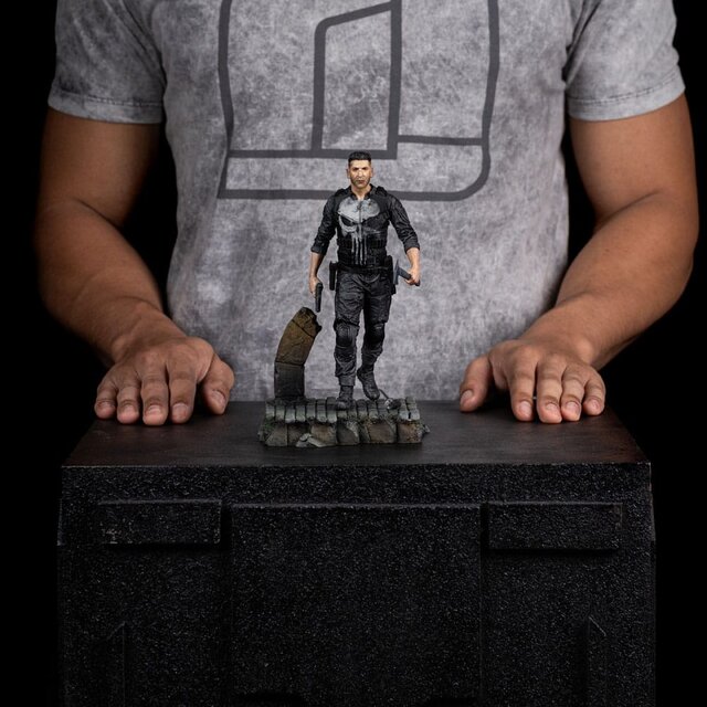 Daredevil: Born Again Art Scale Statue 1/10 Punisher 21cm