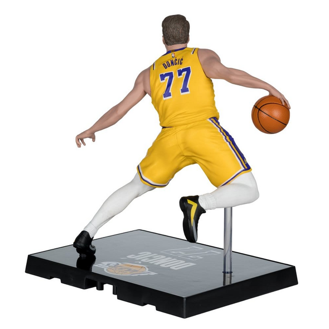 NBA McFarlane's SportsPicks Luka Doncic (Dallas Mavericks) Statue 15cm