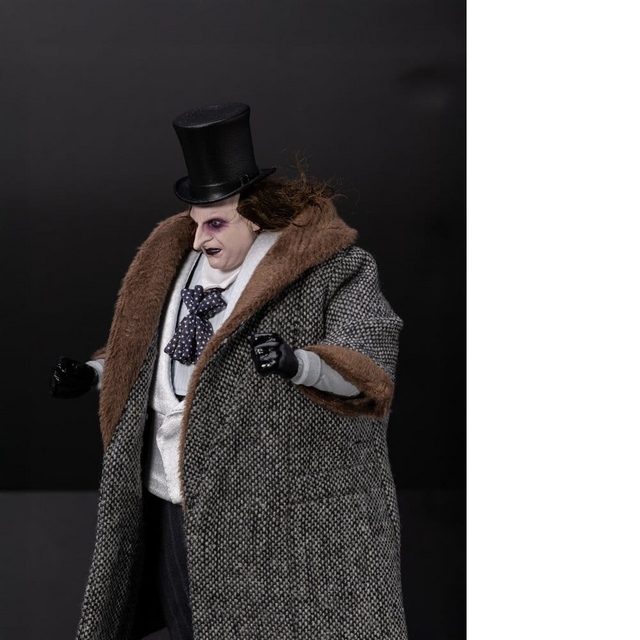 Batman Returns The Penguin SP Action Figure 17cm