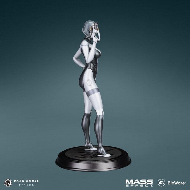 Mass Effect PVC Statue EDI 22cm