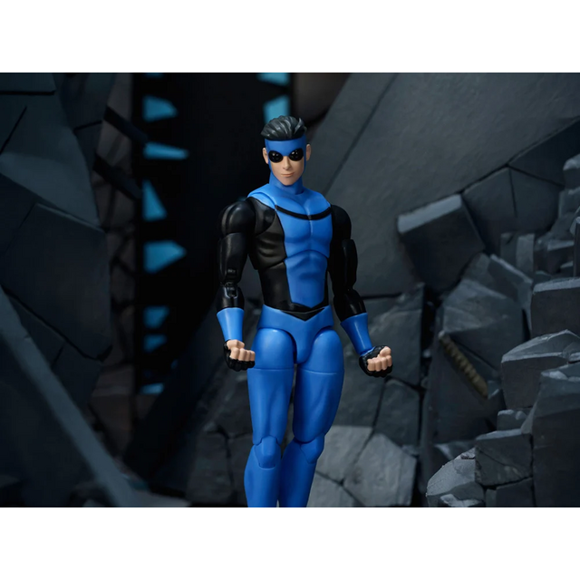 Invincible Action Figure Invincible 16cm