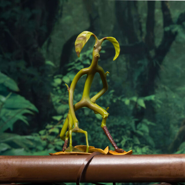 Fantastic Beasts Magical Creatures Statue Bowtruckle 18cm