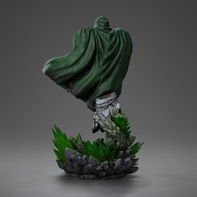 The Infinity Gauntlet Marvel Legends Diorama Statue 1/10 Doctor Doom 30cm