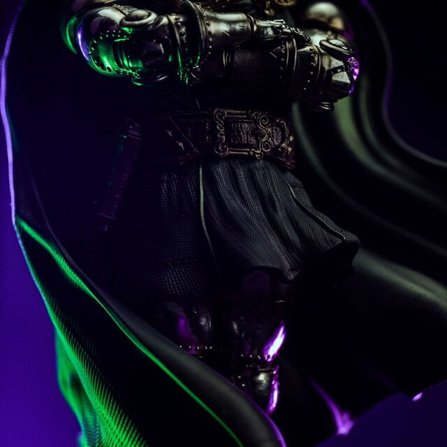 The Infinity Gauntlet Marvel Legends Diorama Statue 1/10 Doctor Doom 30cm