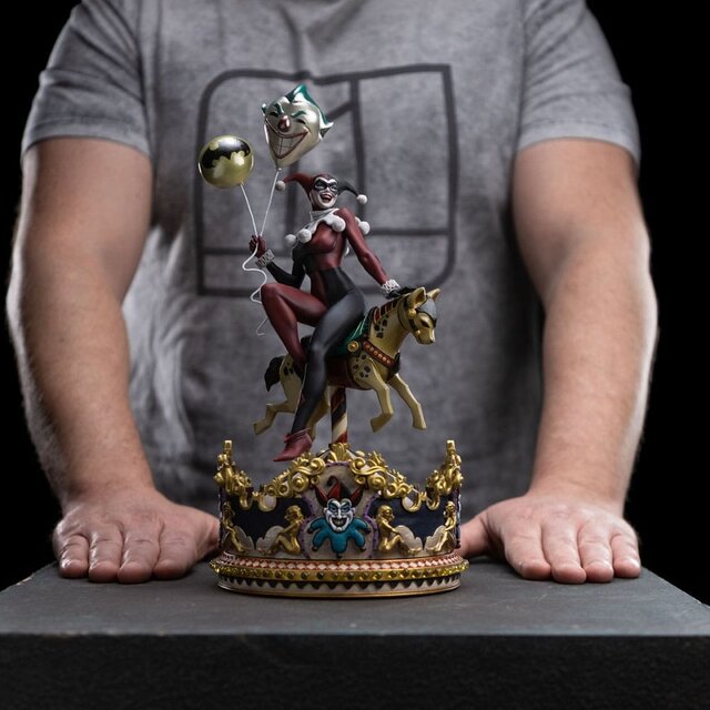 DC Comics Art Scale Statue 1/10 Harley Quinn Unleashed 30cm