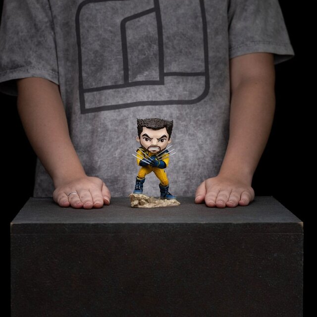 Deadpool & Wolverine MiniC PVC Figure Wolverine Unmasked 14cm