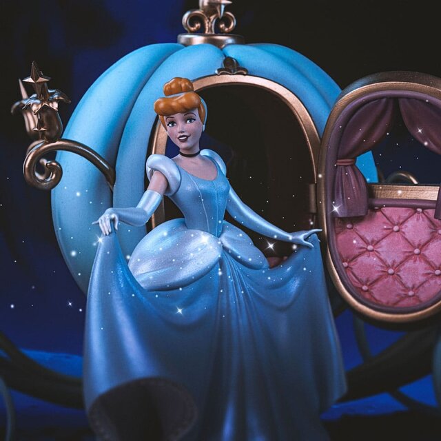 Disney Classics Deluxe Art Scale Statue 1/10 Cinderella 30cm