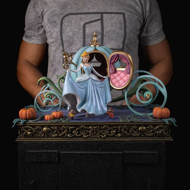 Disney Classics Deluxe Art Scale Statue 1/10 Cinderella 30cm