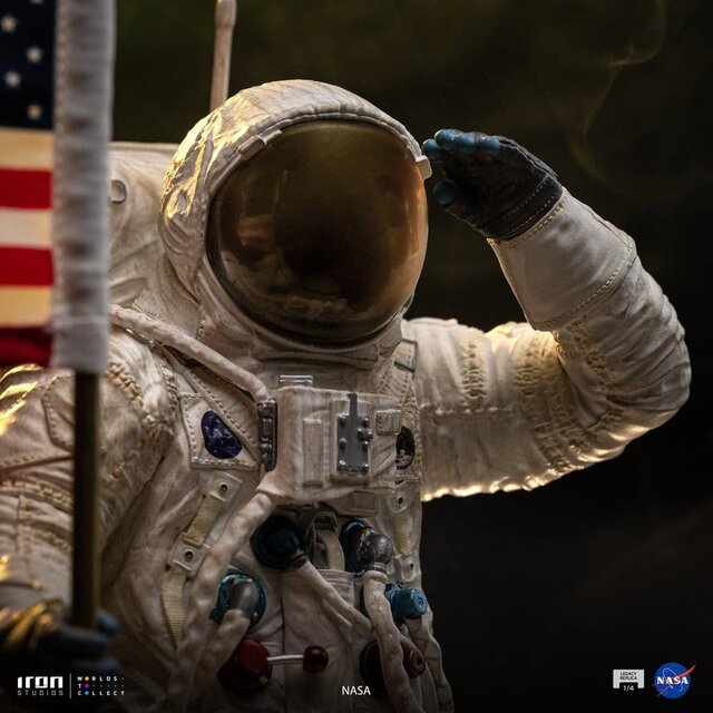 NASA Legacy Replica Statue 1/4 Apollo 11 Astronaut 58 cm