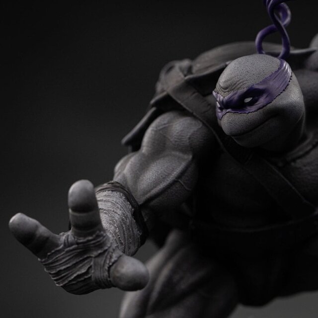 Teenage Mutant Ninja Turtles Art Scale Statue 1/10 Donatello Black and White Variant 26 cm