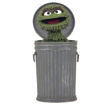 Sesame Street Ultimate Oscar the Grouch Action Figure 18cm