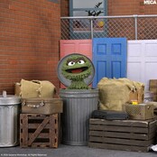 Sesame Street Ultimate Oscar the Grouch Action Figure 18cm