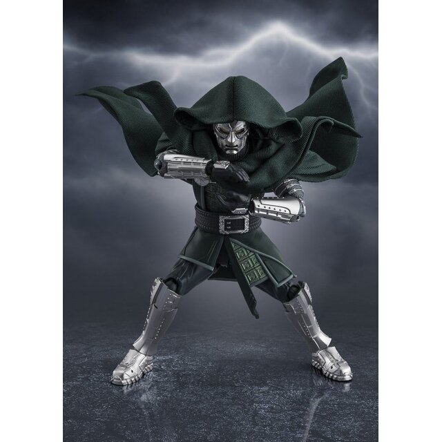 Marvel S.H.Figuarts Doctor Doom (Avengers: Doomsday) Action Figure 16cm
