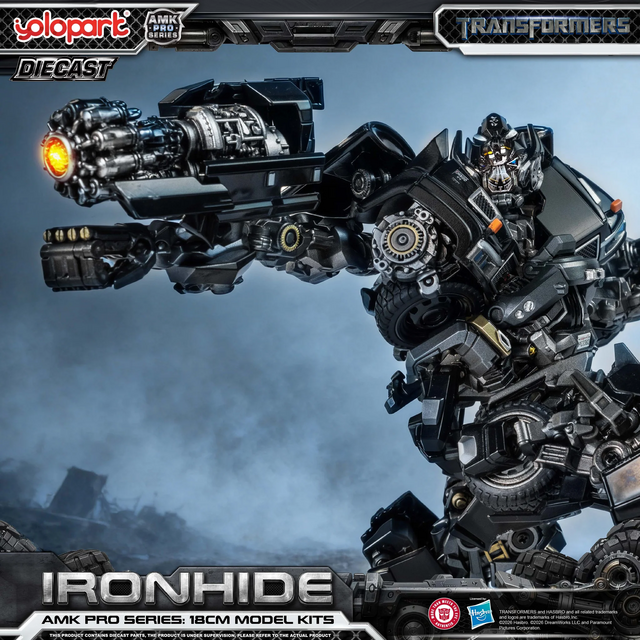 Transformers (2007) AMK PRO Series Plastic Model Kit Ironhide 18cm