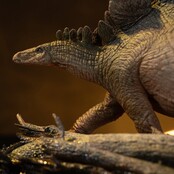 The Lost World: Jurassic Park Icons Statue Stegosaurus 18cm