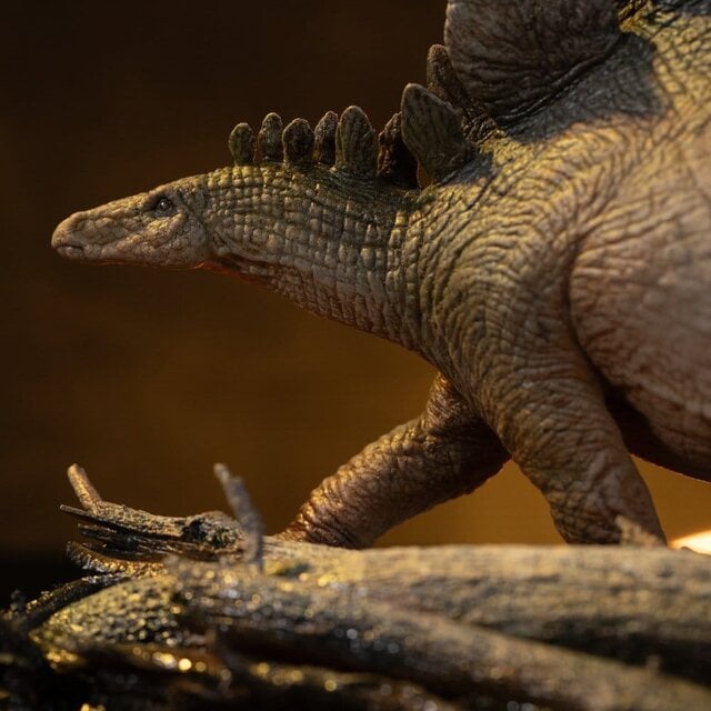 The Lost World: Jurassic Park Icons Statue Stegosaurus 18cm
