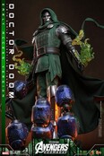 Avengers: Doomsday Movie Masterpiece 1/6 Doctor Doom Action Figure 31cm