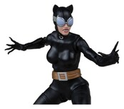DC Multiverse Catwoman (Batman: Hush) (Gold Label) Action Figure 17cm