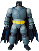 MAFEX Armored Batman (The Dark Knight Returns) 16cm
