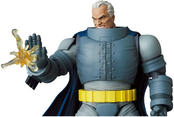 MAFEX Armored Batman (The Dark Knight Returns) 16cm