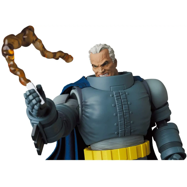 MAFEX Armored Batman (The Dark Knight Returns) 16cm