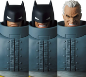 MAFEX Armored Batman (The Dark Knight Returns) 16cm
