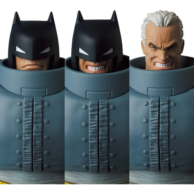 MAFEX Armored Batman (The Dark Knight Returns) 16cm