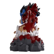 Invincible Vinyl Figure Invincible vs. Conquest 12cm