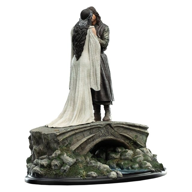 The Lord of the Rings Mini Statue Aragorn & Arwen 24cm