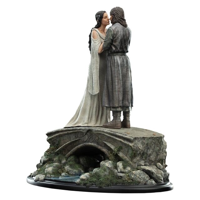 The Lord of the Rings Mini Statue Aragorn & Arwen 24cm