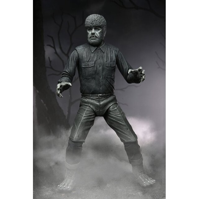 Universal Monsters Ultimate The Wolf Man (Black & White) Action Figure 18cm
