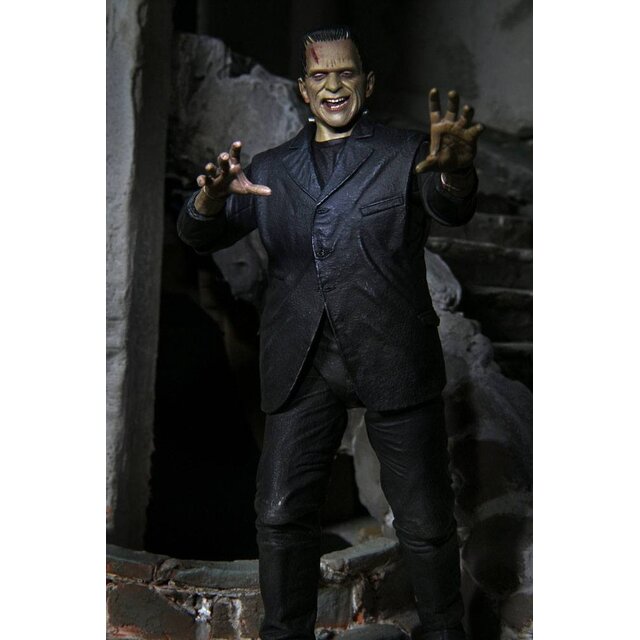 Universal Monsters Ultimate Frankenstein's Monster (Color) Action Figure 18cm