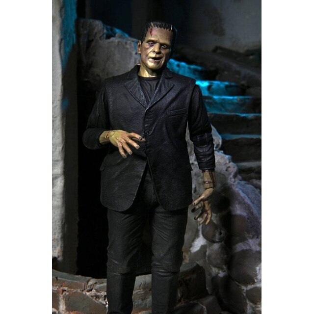 Universal Monsters Ultimate Frankenstein's Monster (Color) Action Figure 18cm