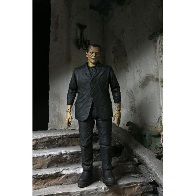 Universal Monsters Ultimate Frankenstein's Monster (Color) Action Figure 18cm
