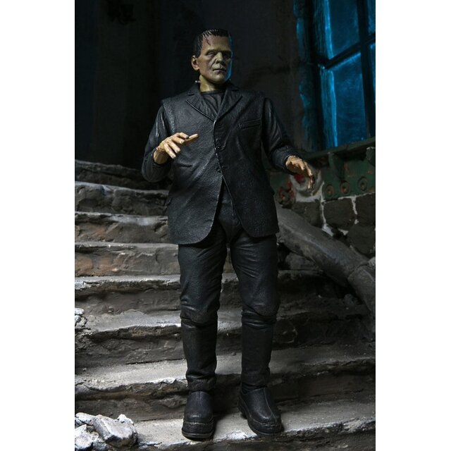 Universal Monsters Ultimate Frankenstein's Monster (Color) Action Figure 18cm