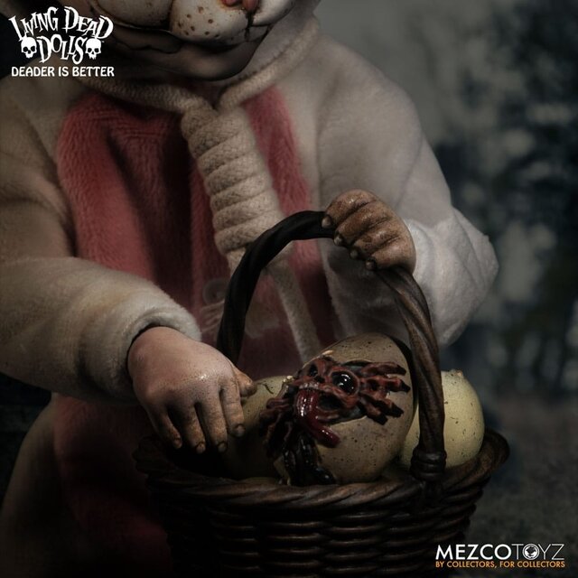 Living Dead Dolls Doll Eggzorcist 25cm