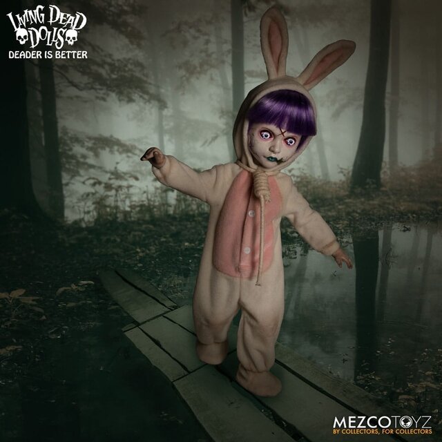 Living Dead Dolls Doll Eggzorcist 25cm