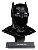 Batman (Batman: Noel) 1/3 Cowl Replica 18cm
