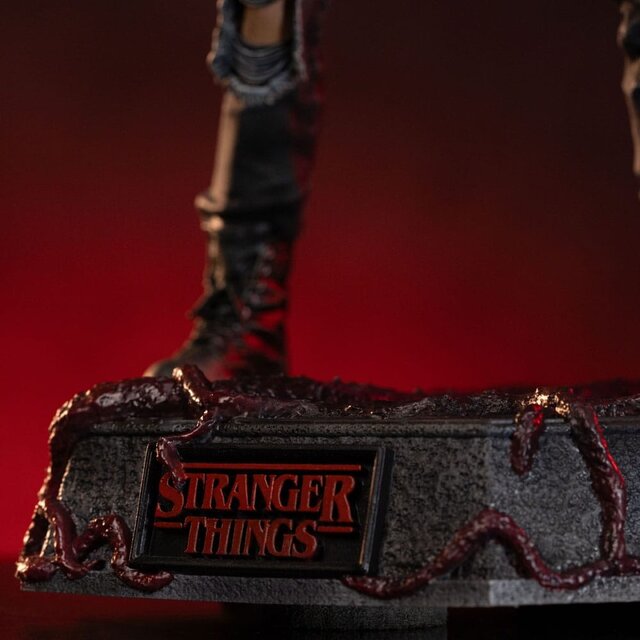 Stranger Things Deluxe Art Scale Statue 1/10 Eddie Munson 20cm