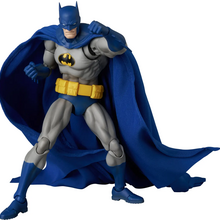 MAFEX DC Comics Batman Recollection Blue