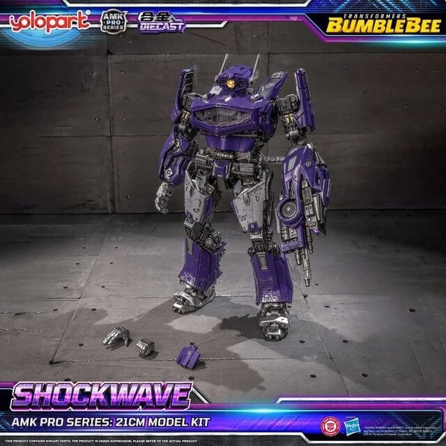 Transformers: Bumblebee the Movie AMK PRO Series Plastic Model Kit Shockwave 21cm