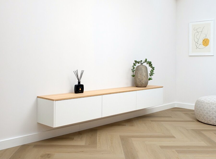 Zwevend tv meubel met 3 kleppen wit met eiken blad