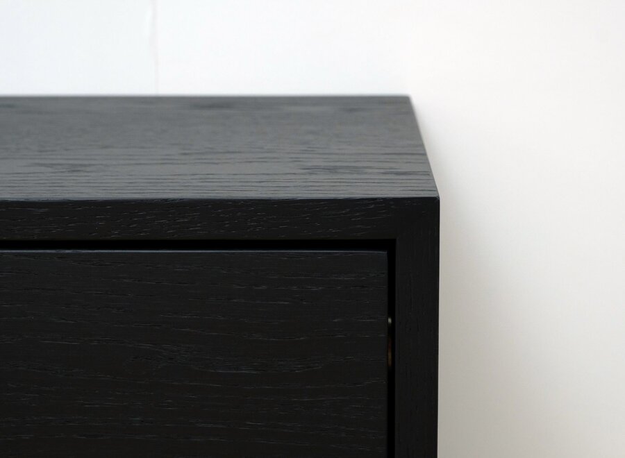 Zwevend Tv meubel met 2 kleppen uitgevoerd in eiken