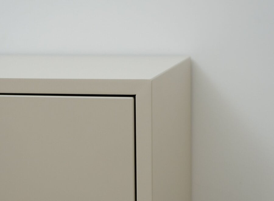 Zwevend tv meubel met 4 kleppen in kleur na keuze