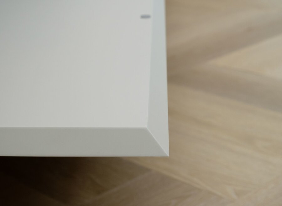 Zwevend Tv meubel met 3 kleppen - in kleur naar keuze