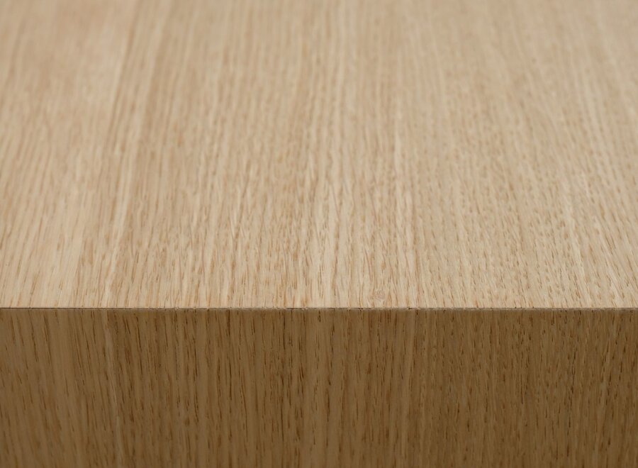 Zwevend tv meubel met 2 kleppen en greeplijst in eiken fineer gelakt