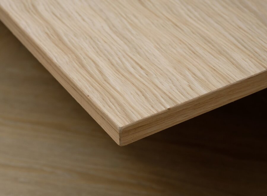 Zwevend tv meubel met 2 kleppen en greeplijst in eiken fineer gelakt