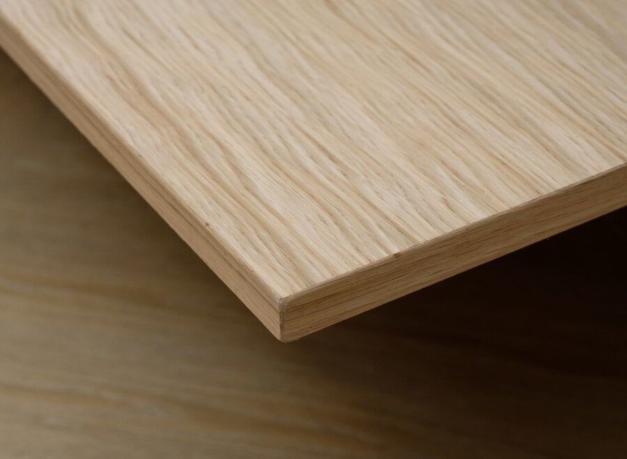 Zwevend tv meubel met 3 kleppen in eiken fineer gelakt