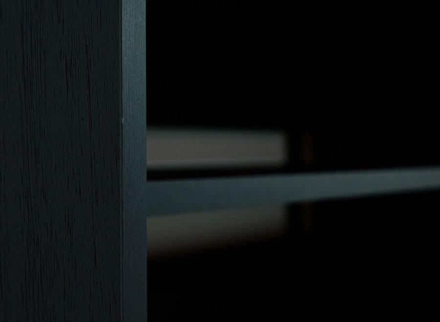 Zwevend tv meubel met open vak in zwart eiken